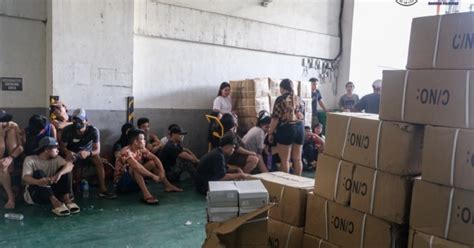 looting pinay|67 Pinoys, 10 Chinese caught looting warehouse .